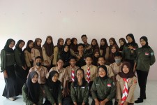 Reorganisasi Mading Akar SMA N 1 ADILUWIH