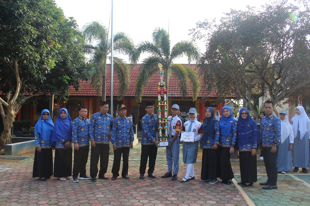 SMAN 1 ADILUWIH Sabet Juara Umum Diespacio Pramuka Racana Radin Jambat & Puteri Beutik Hati Politekn